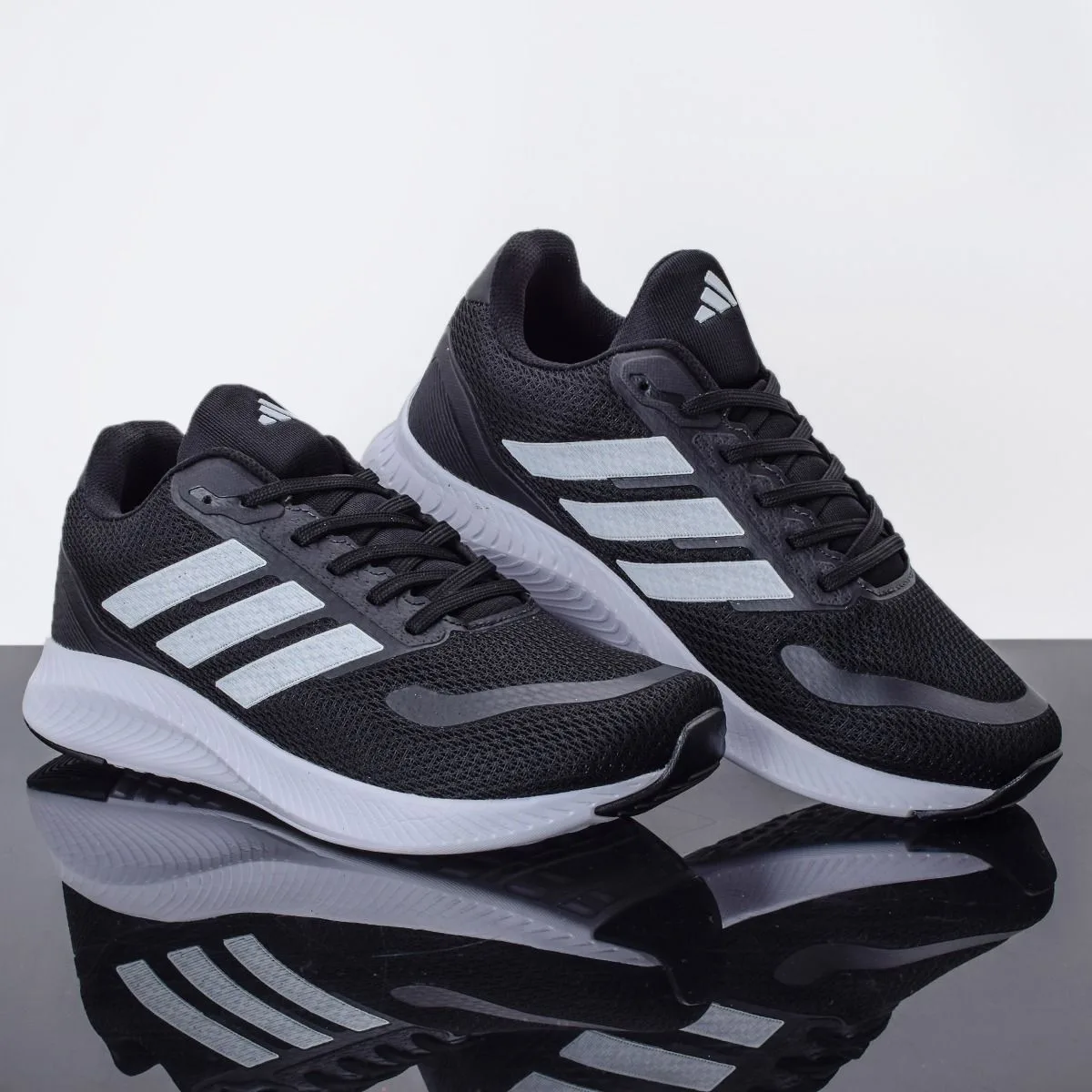 Adidas Falcon 5