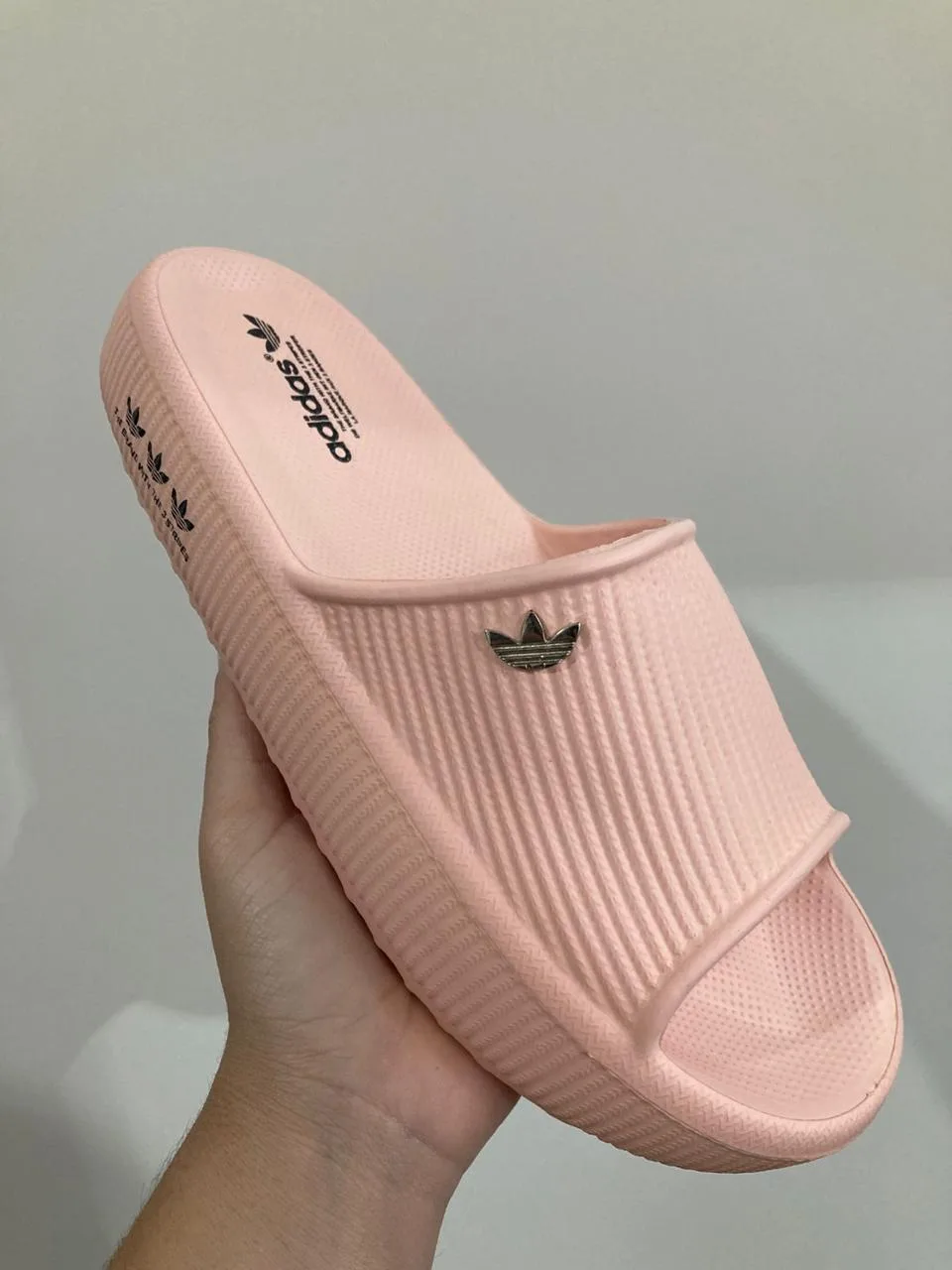 Adidas nuvem
