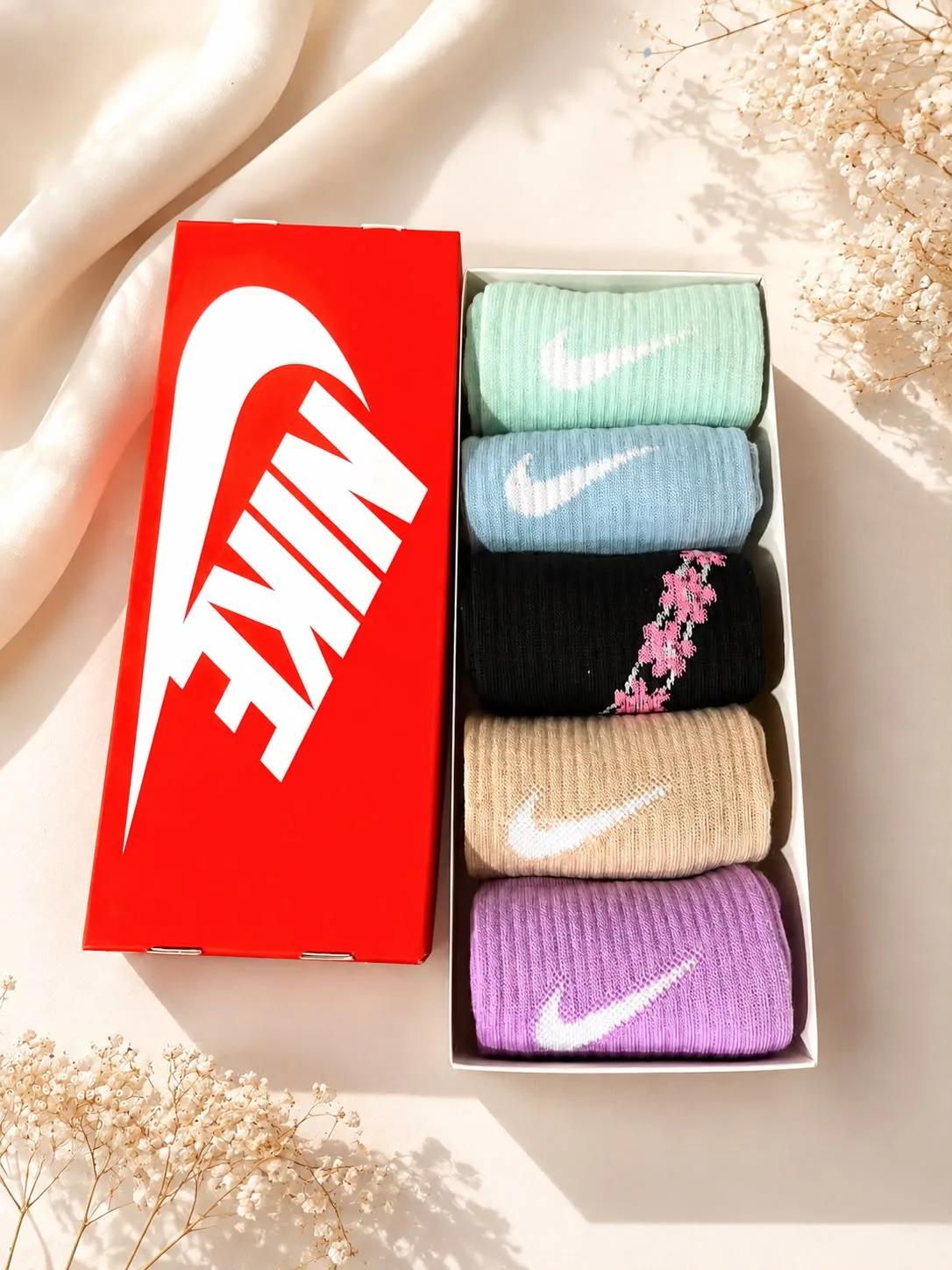 Caja de Medias Nike Dama Media Temporada