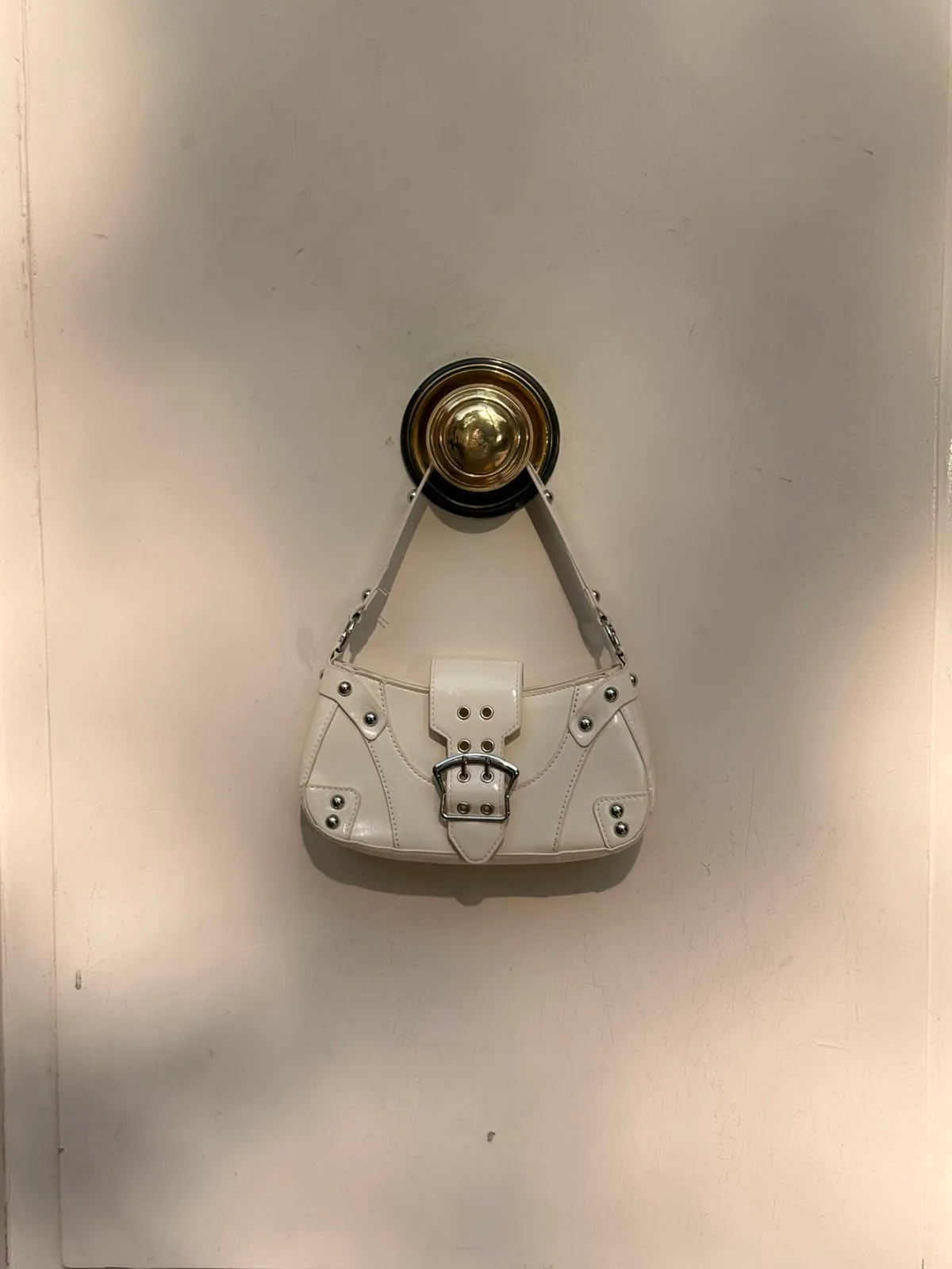 Car 227 Blanco