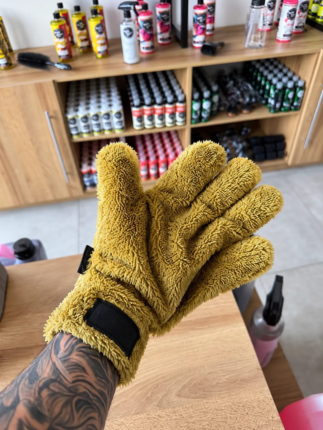 Guante Toxic Shine