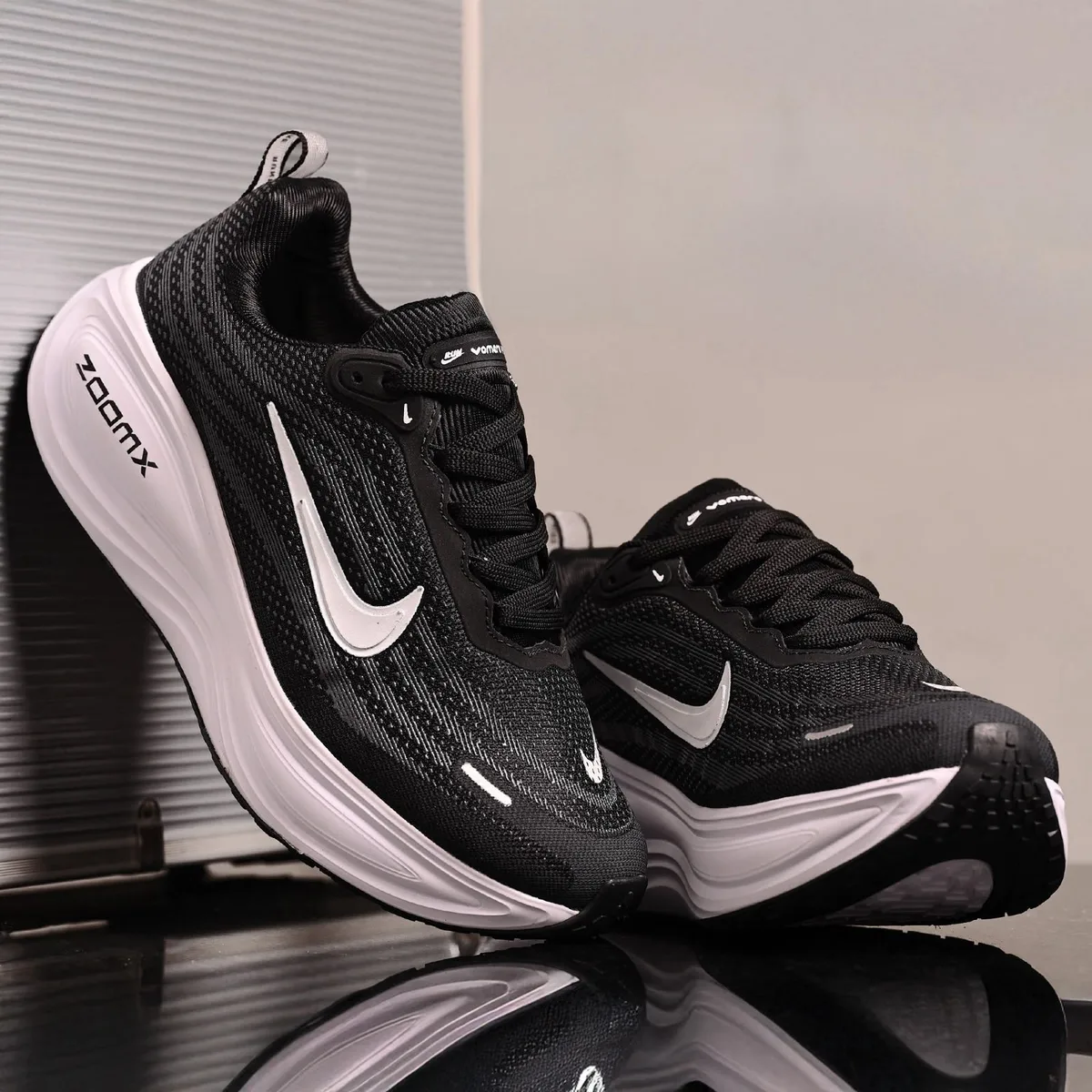 Nike Vomero Plus