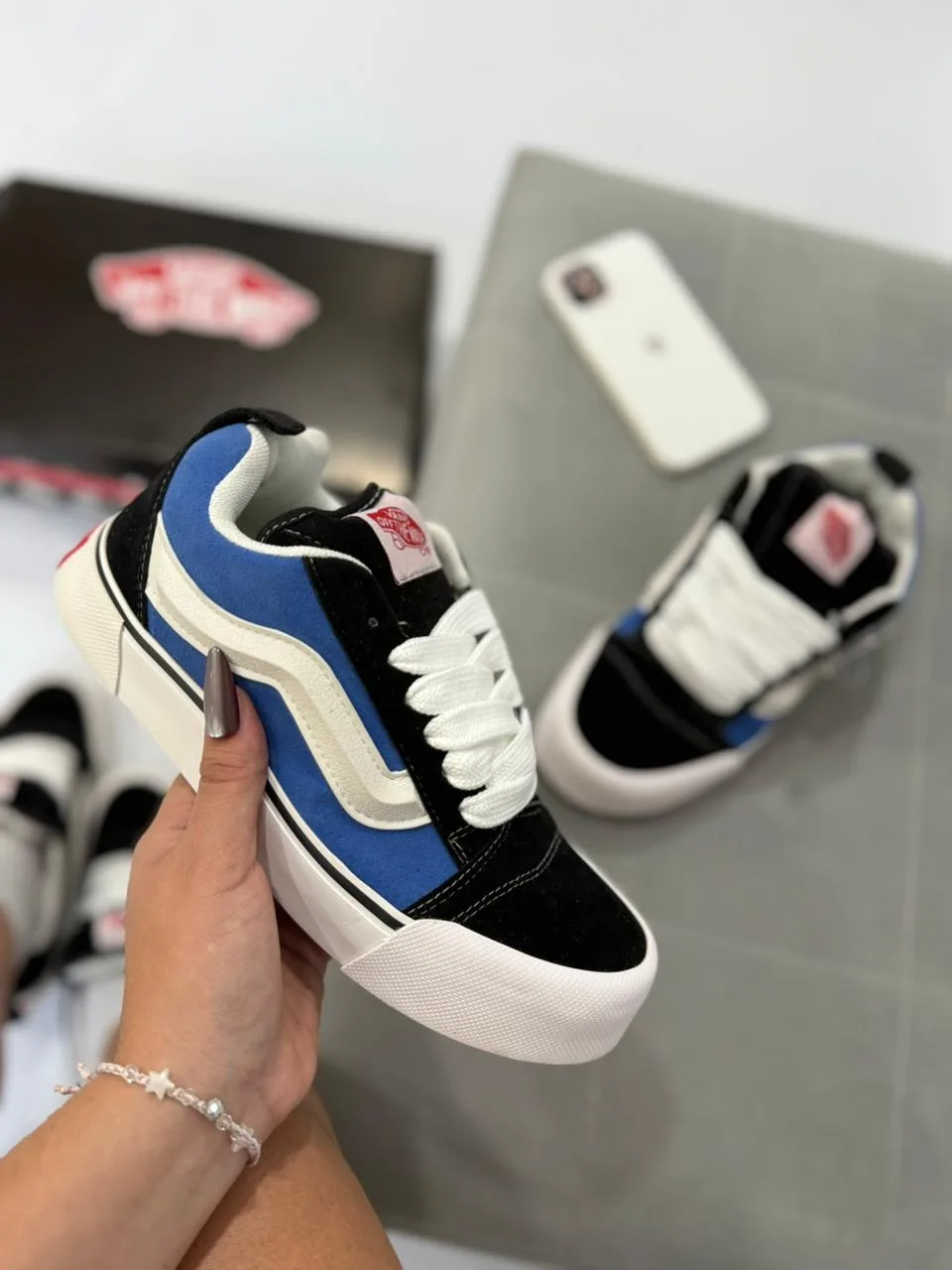 Vans Knu