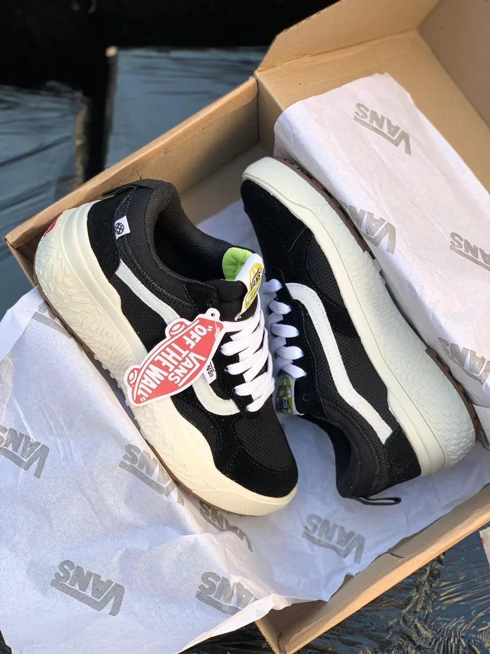 Vans VR3